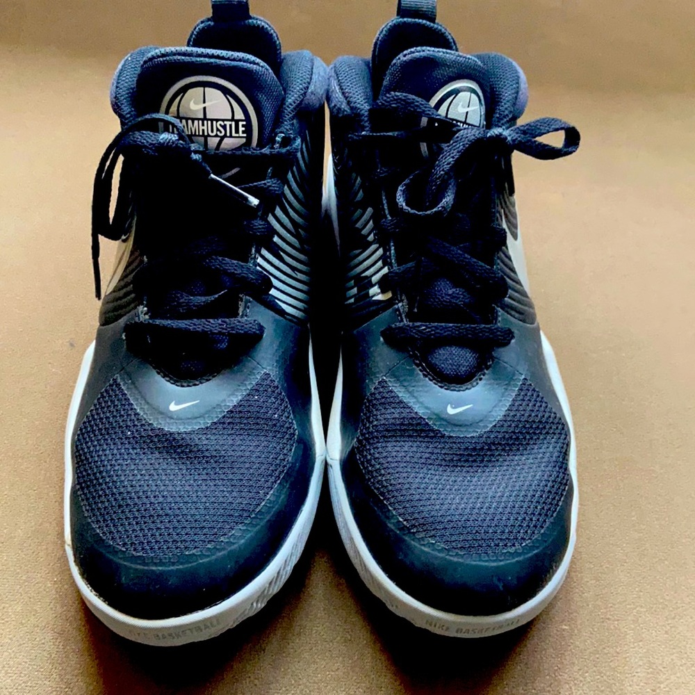 Nike basketball shoes, boys 5Y